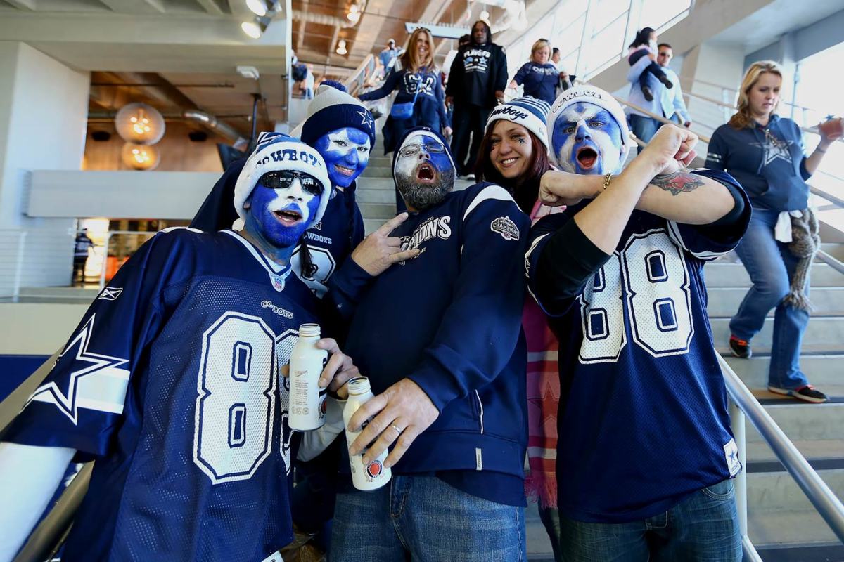 Dallas-Cowboys-fans.jpg