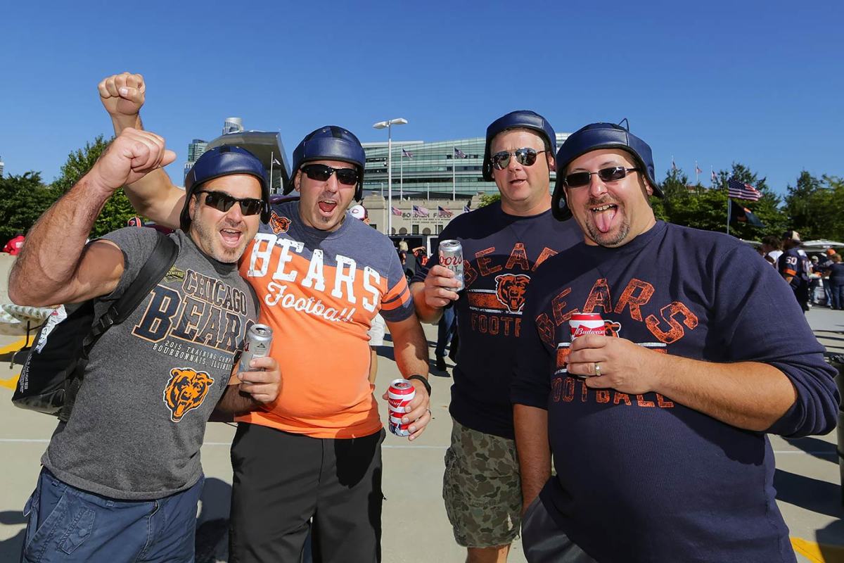 Chicago-Bears-fans.jpg