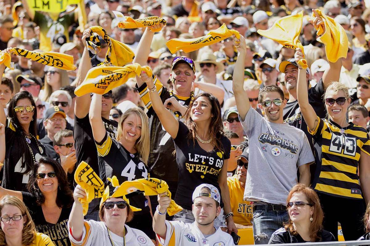 Pittsburgh-Steelers-fans.jpg