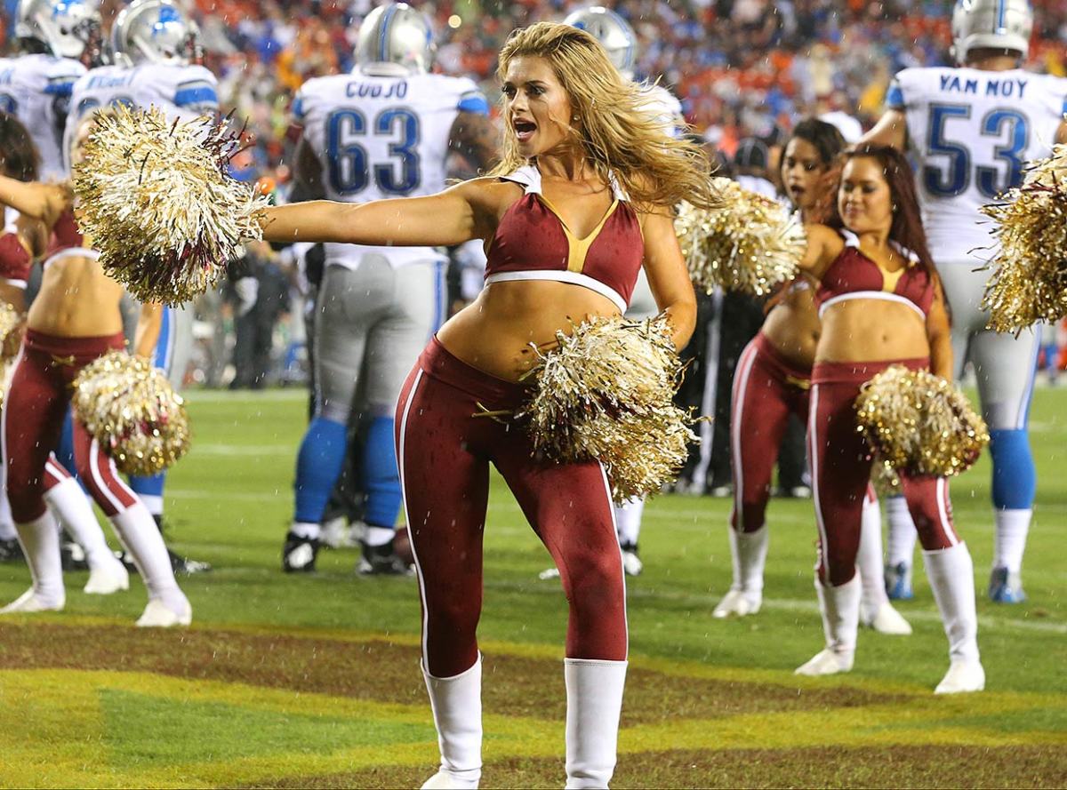 Washington-Redskins-cheerleaders-BEA_4585A.jpg