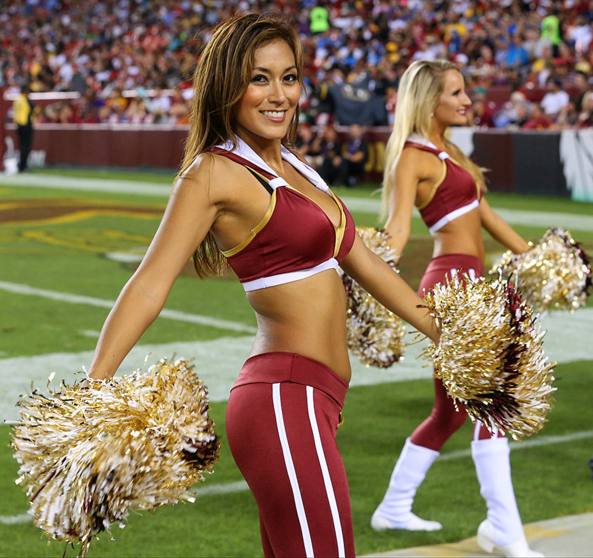 Washington-Redskins-cheerleaders-BEA_4416A.jpg