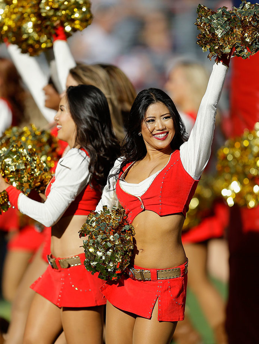 San-Francisco-49ers-Gold-Rush-cheerleaders-AP_183939510504.jpg
