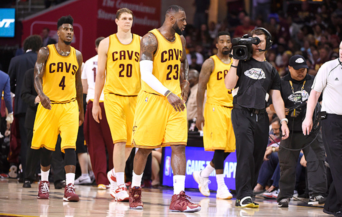 lebron-james-timofey-mozgov-nba-finals-cavaliers-warriors-game-4jpg.jpg