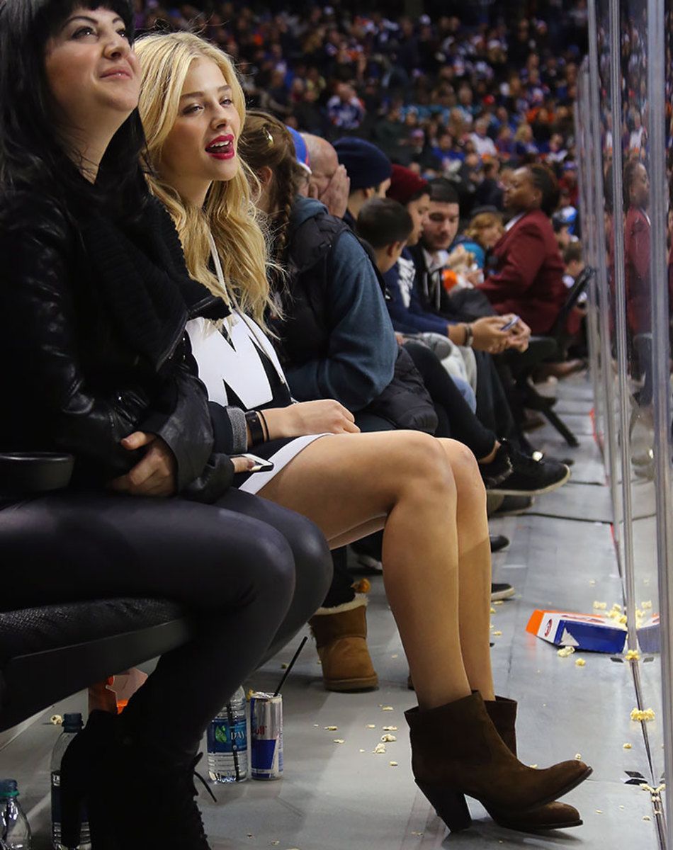 2015-1017-Chloe-Grace-Moretz.jpg