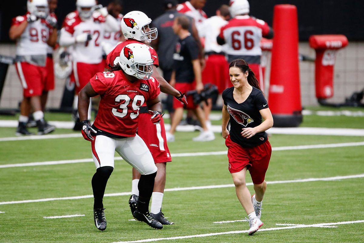 Jen-Welter-482687528.jpg