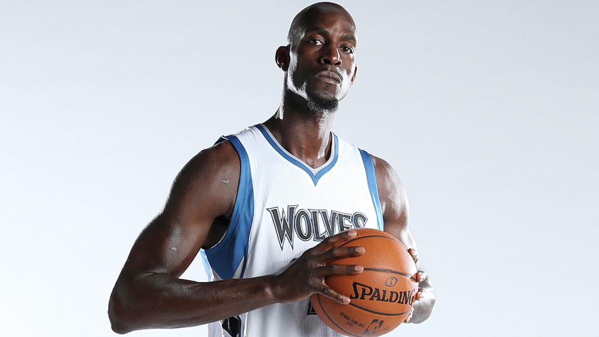 Timberwolves welcome Kevin Garnett back to Minnesota with video tribute