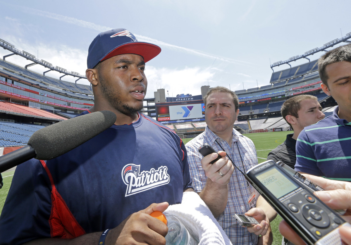 Rookie guards studying Patriots complex offensive system Sports