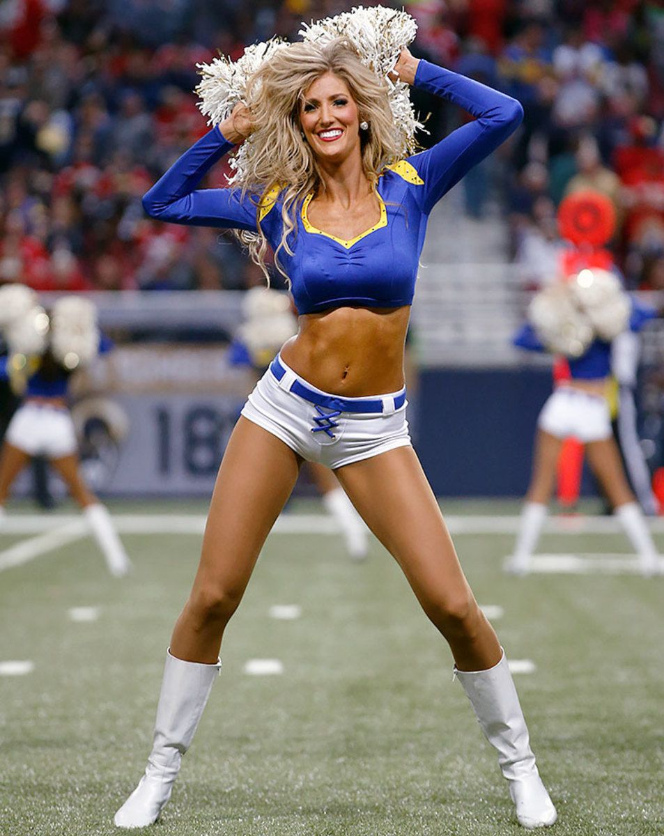 St-Louis-Rams-cheerleaders-AP_166796189125.jpg