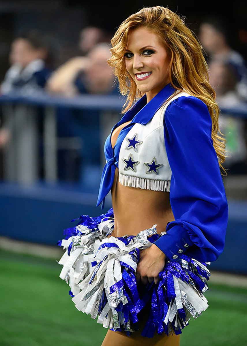 Dallas-Cowboys-cheerleaders-AP_364852719823.jpg