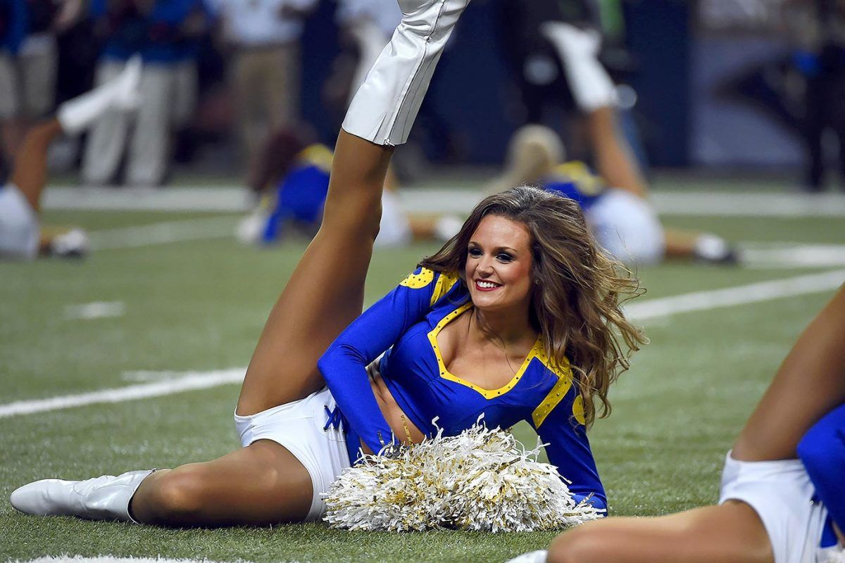 St-Louis-Rams-cheerleaders-164110115_3333_49ers_at_Rams.jpg