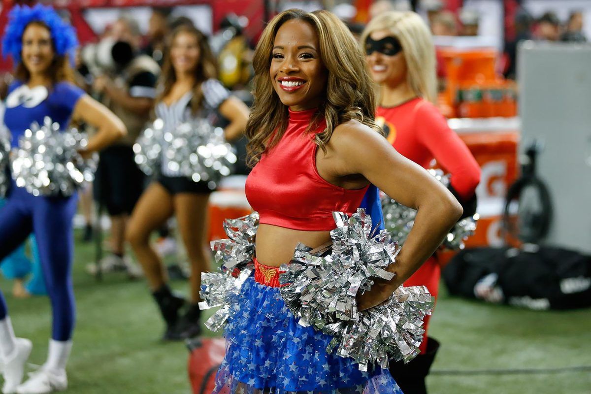 Atlanta-Falcons-cheerleaders-AP_94553016663.jpg