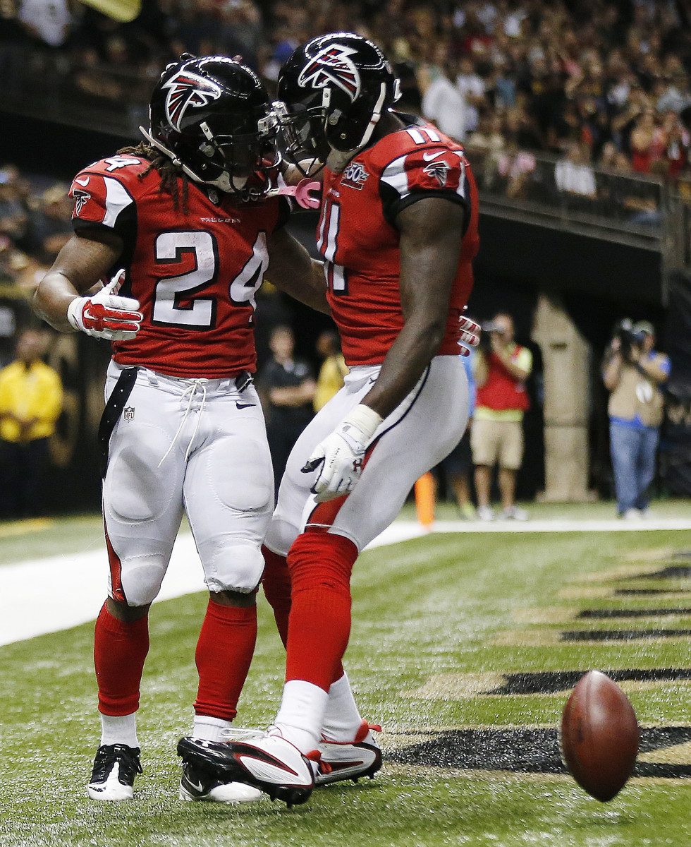 Falcons open practice week with healthy Julio Jones Sports Illustrated