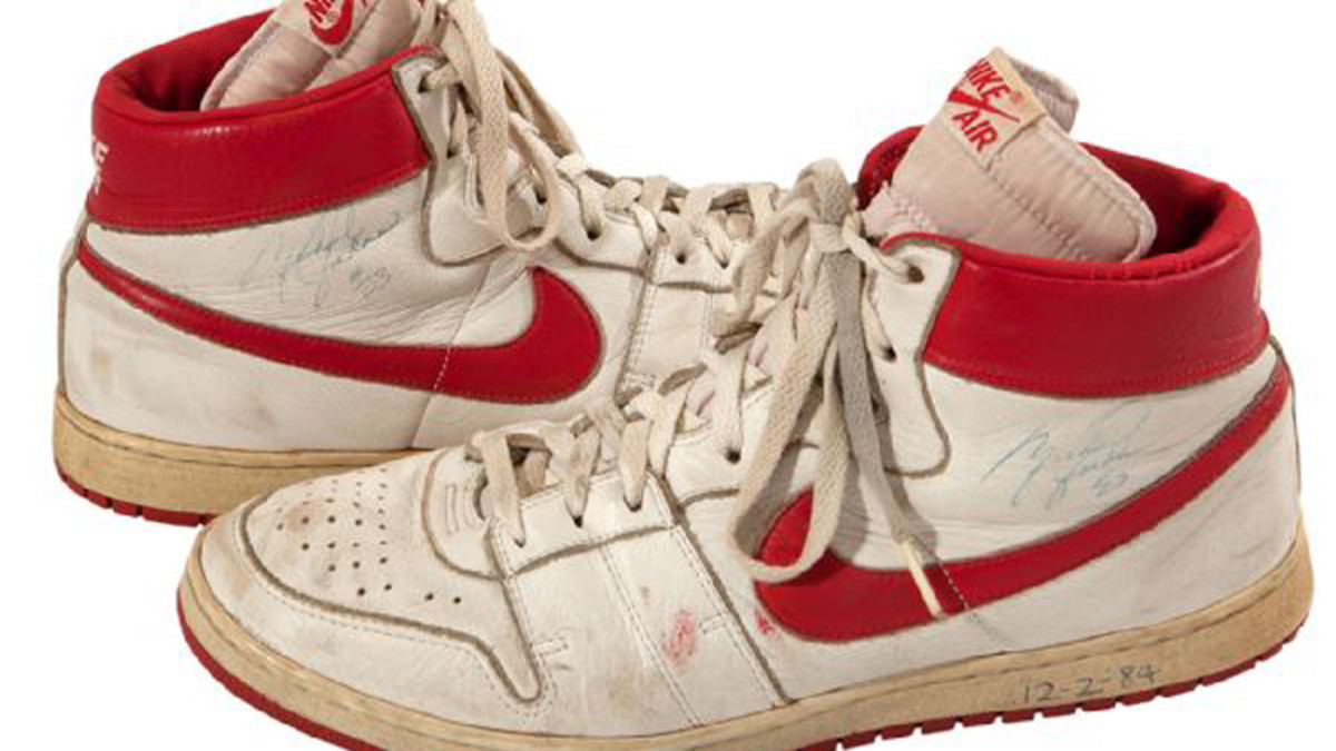 Michael Jordan Game Worn College Shoes at Auction to Benefit Carolina  Basketball