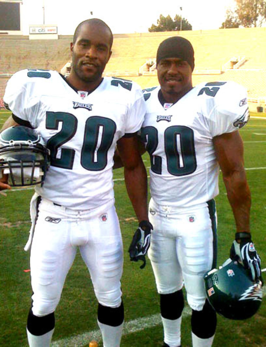 football-actors-lamonica-garrett-brian-dawkins-533.jpg