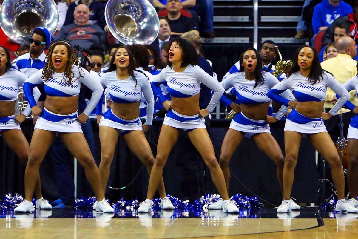 Hampton-cheerleaders-383150319_Kentucky_v_Hampton057.jpg