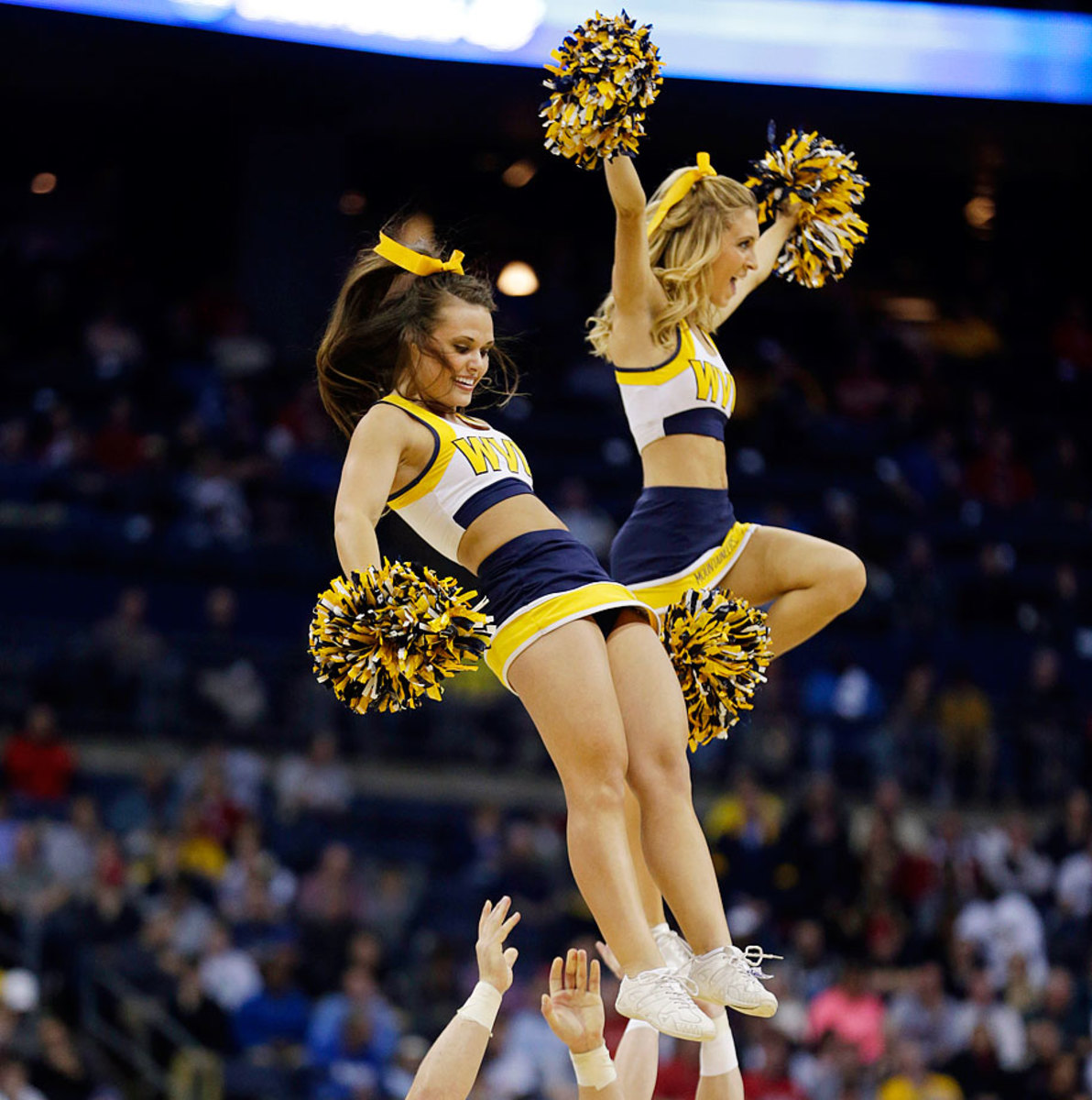 West-Virginia-cheerleaders-15e2b3202fc744adaa73c718fc2b6398-0.jpg