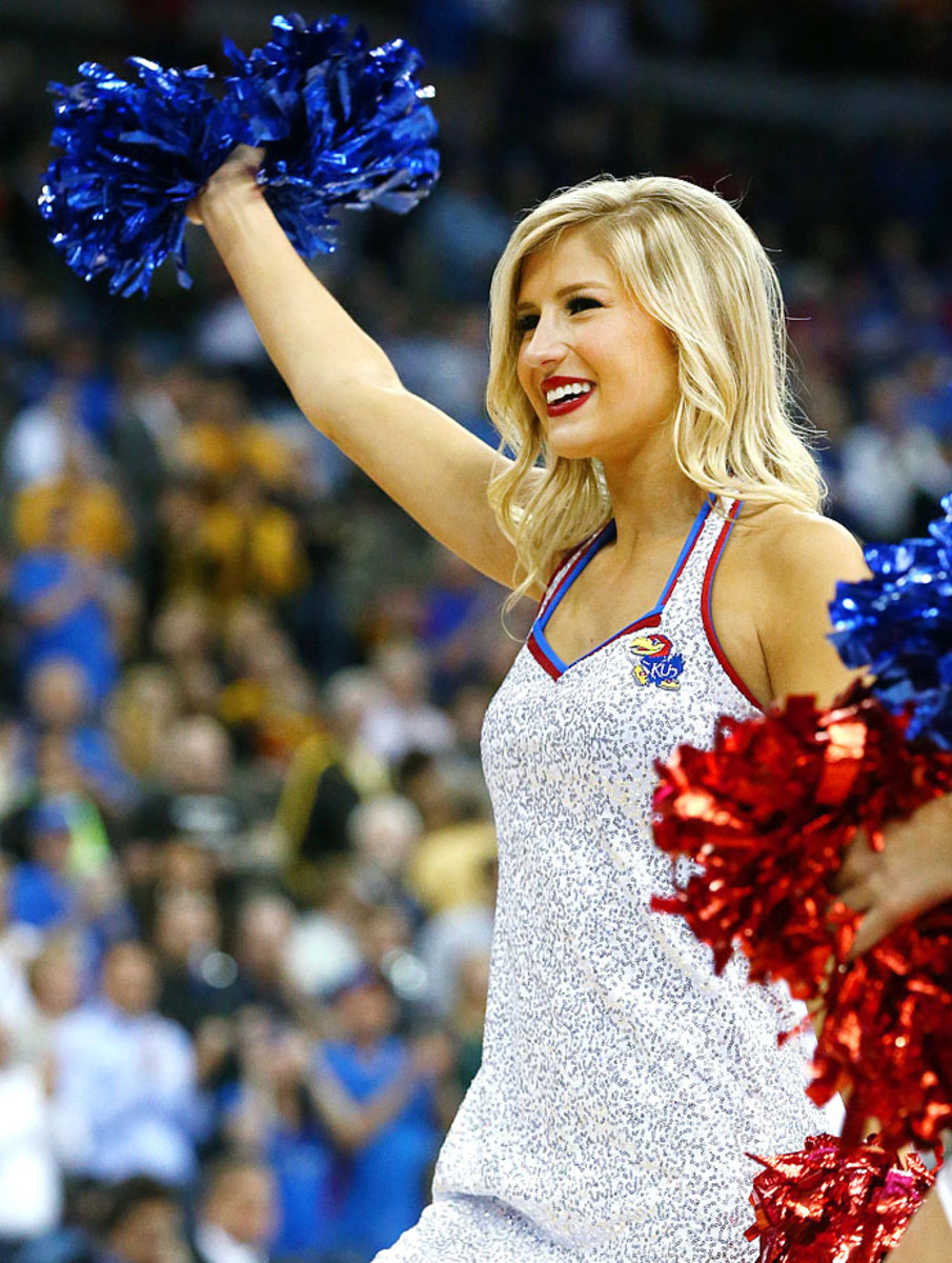 Kansas-cheerleaders-467038452_10.jpg
