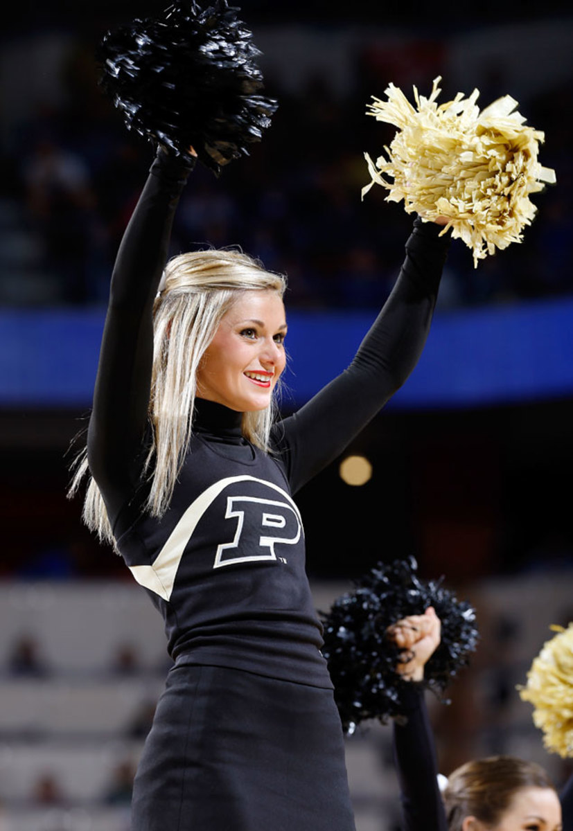 Purdue-cheerleaders-466931654_10.jpg