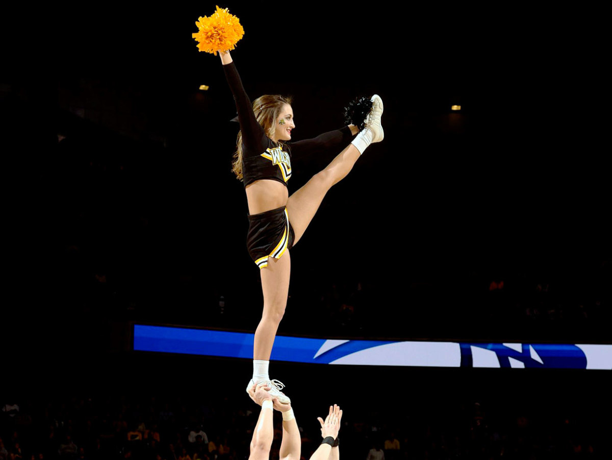 Wichita-State-cheerleaders-X159385_TK1_0158.jpg