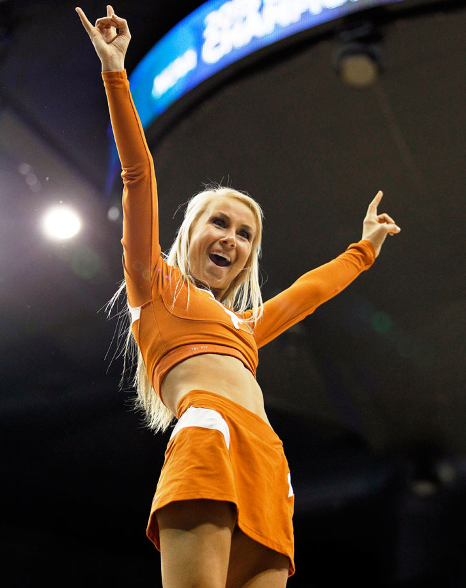 Texas-cheerleaders-466891642_10.jpg