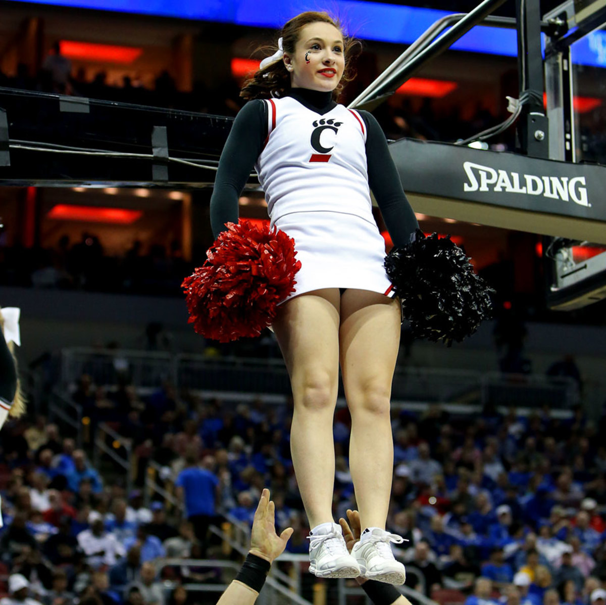 Cincinnati-cheerleaders-383150319_Purdue_v_Cincinnati046.jpg