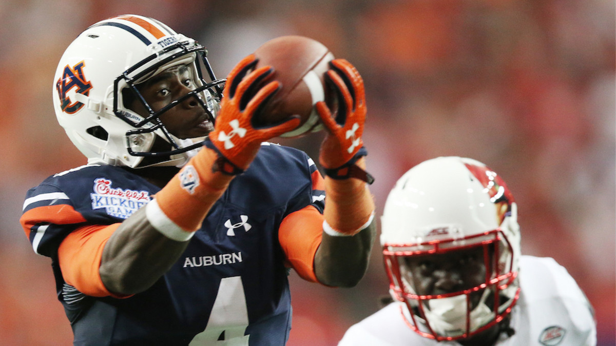 Auburn vs. Alabama Jason Smith makes incredible touchdown grab