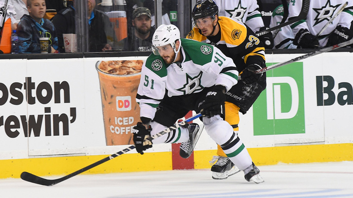 Tyler Seguin gives puck to fan, scores three vs. Bruins - Sports