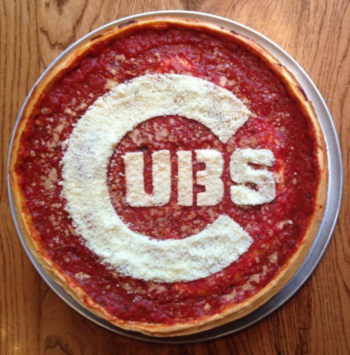 Chicago-cubs-giordanos-pizza.jpg