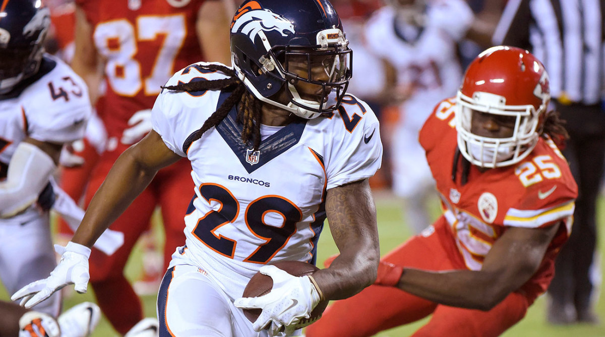 Bradley Roby's touchdown return (off a Jamaal Charles fumble) lifted the Broncos over the Chiefs on Thursday night. (Ed Zurga/AP