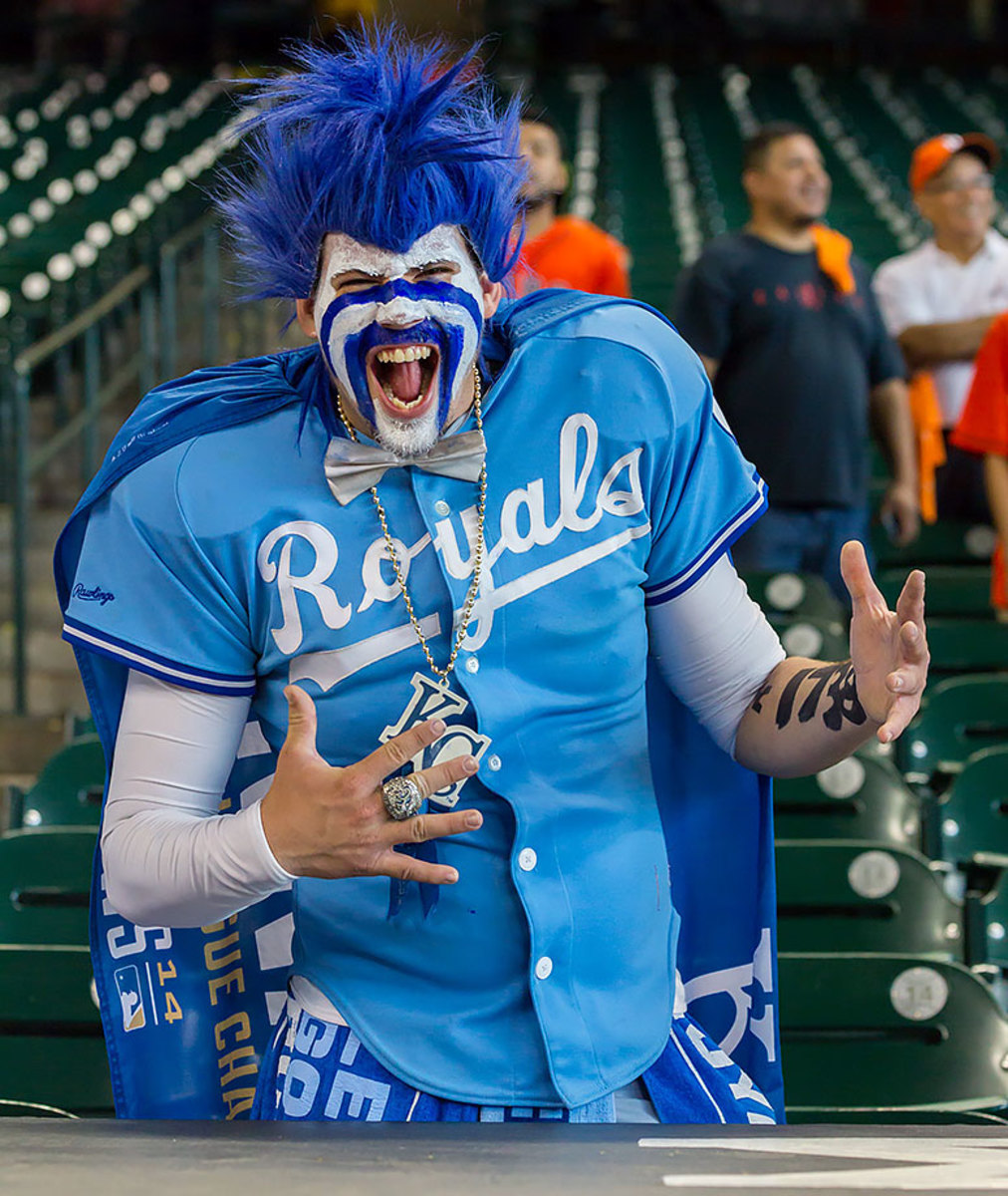 Kansas-City-Royals-fan-DBA151012_ALDS_GM4_Royals_vs_Astros6.jpg