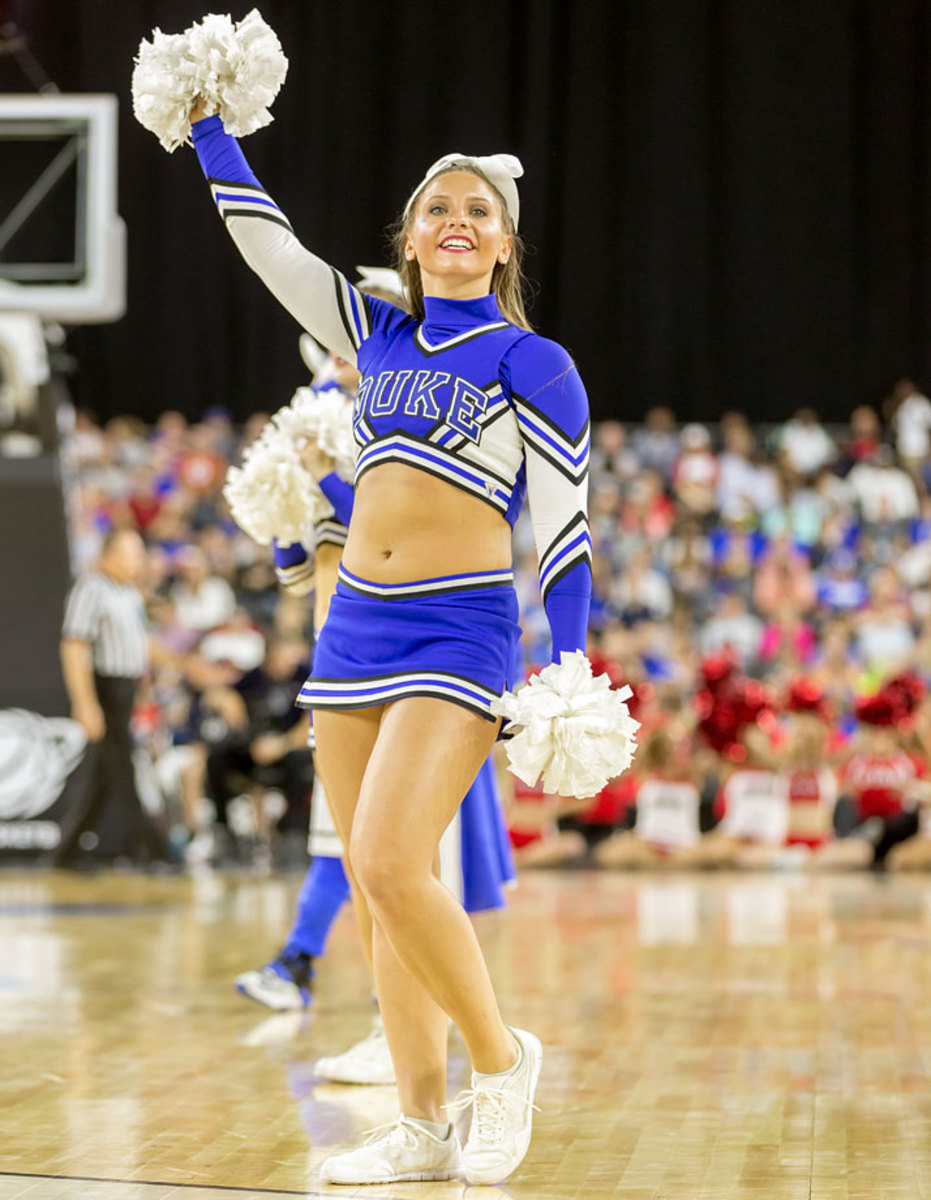 Duke-cheerleaders-DBA150327_Duke_vs_Utah54.jpg