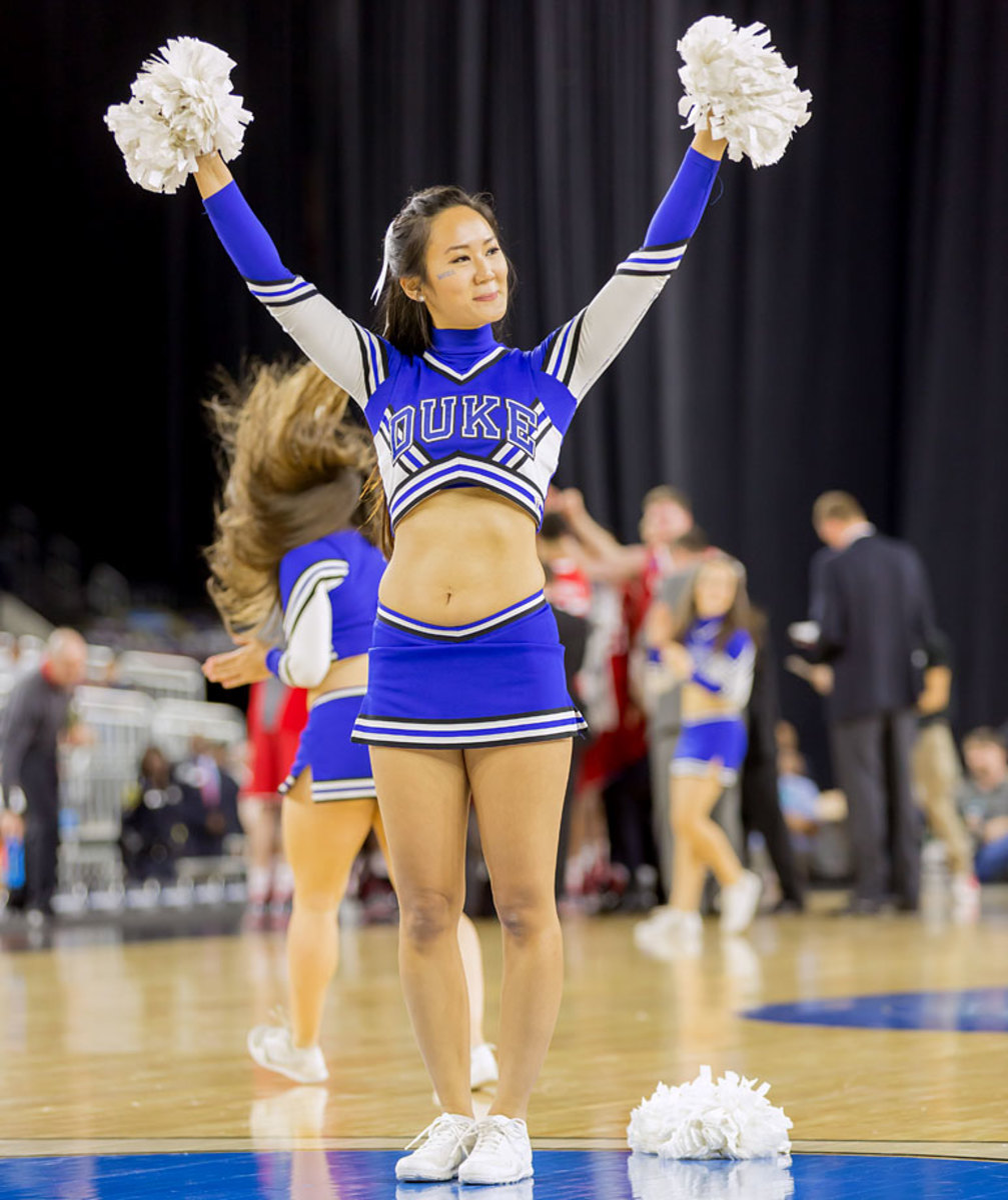 Duke-cheerleaders-DBA150327_Duke_vs_Utah29.jpg