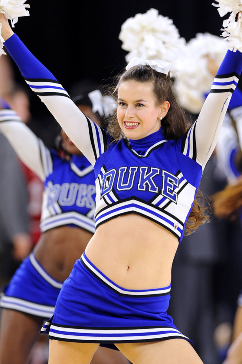 Duke-cheerleaders-467980732.jpg