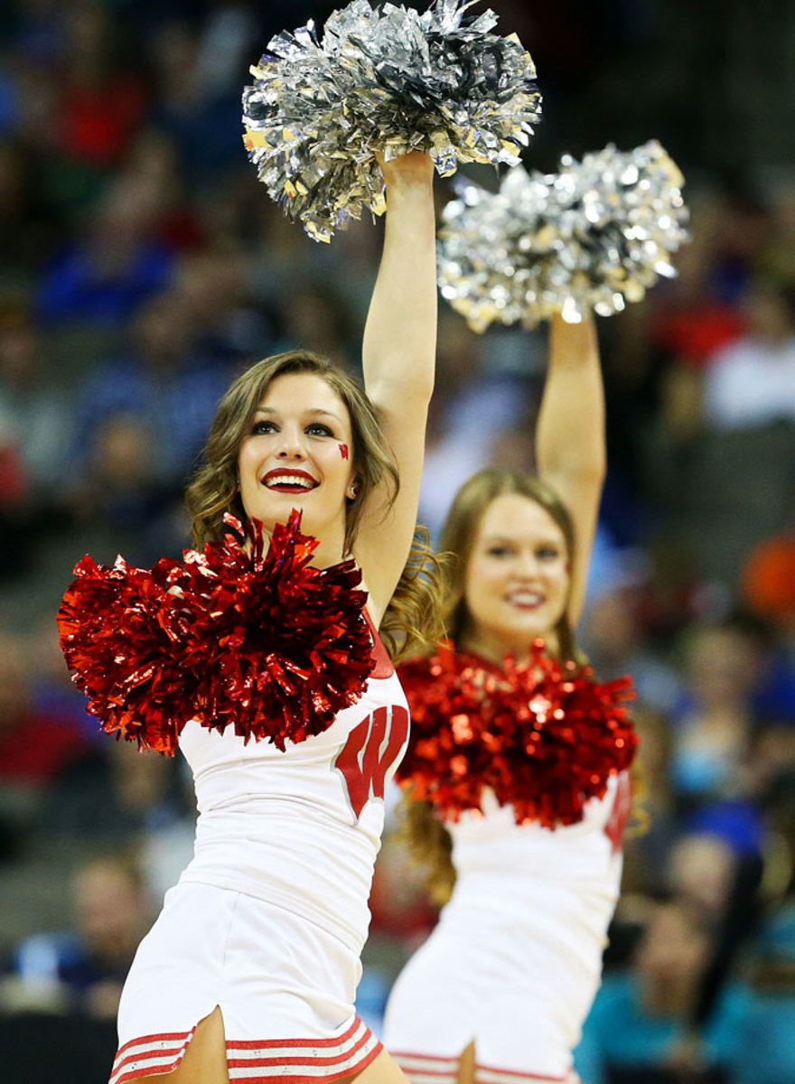 Wisconsin-cheerleaders-467092646_10_0.jpg