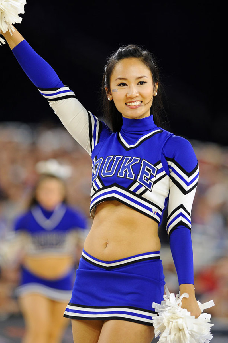 Duke-cheerleaders-467899930.jpg