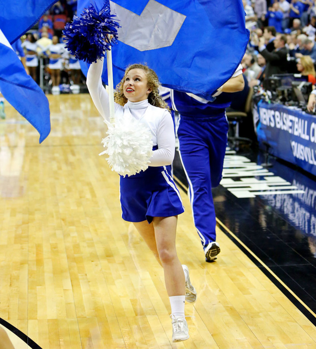 Kentucky-cheerleaders-383150319_Kentucky_v_Hampton001.jpg
