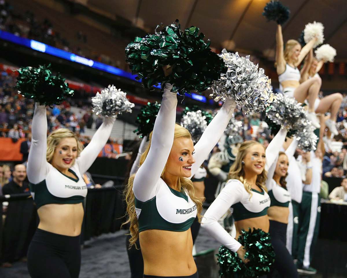 Michigan-State-cheerleaders-467859924.jpg
