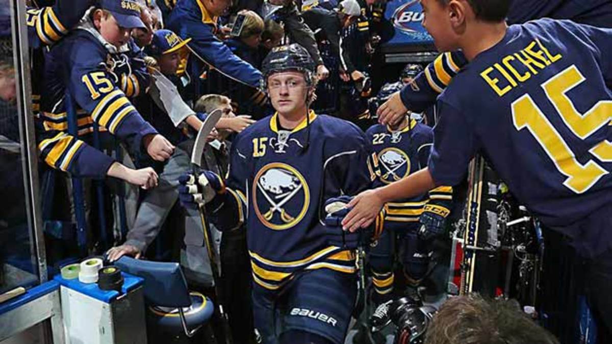 Jack-Eichel-fans-Wippert_0.jpg