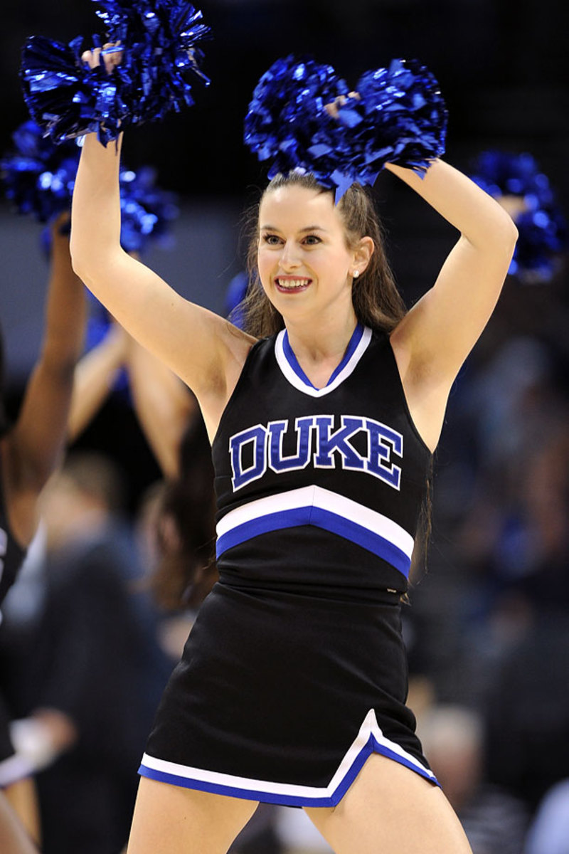 Duke-cheerleaders-467141614_10_0.jpg