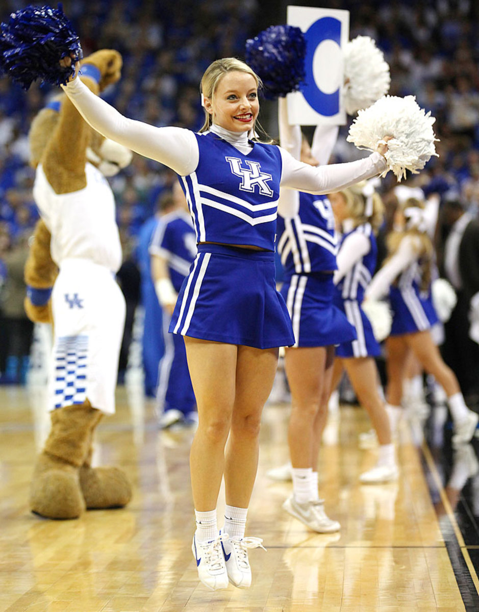Kentucky-cheerleaders-16815032150_Kentucky_V_Cincinnati.jpg