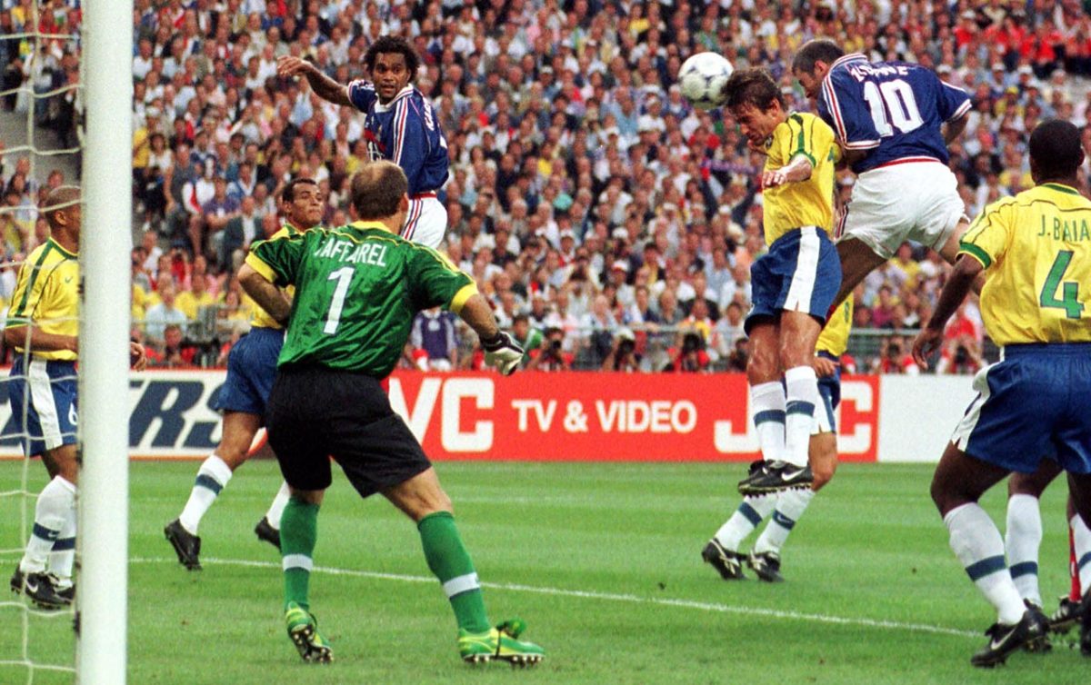 1998-zinedine-zidane-header-goal.jpg