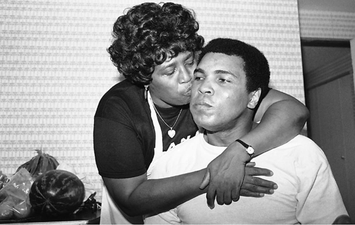 ali's entourage lana shabazz inline