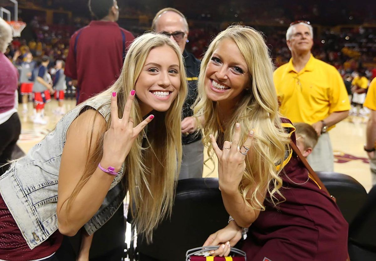 Arizona_State_Superfans-YDX_1547.jpg