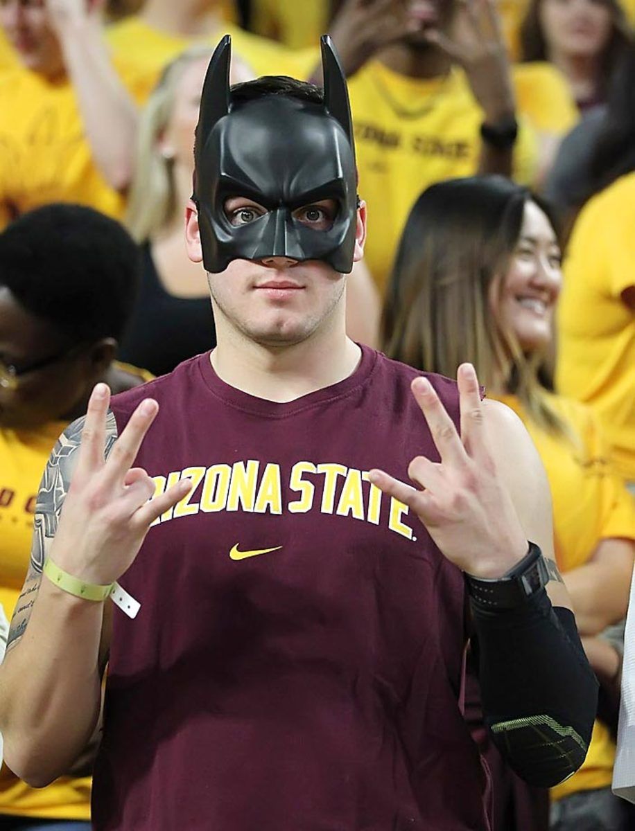 Arizona_State_Superfans-BY5_1463.jpg