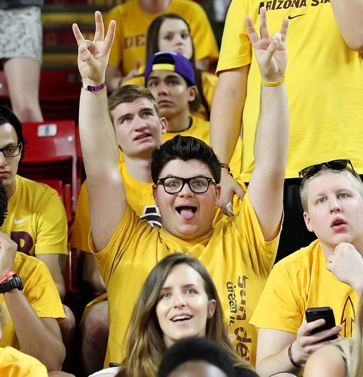 Arizona_State_Superfans-BY5_1350.jpg