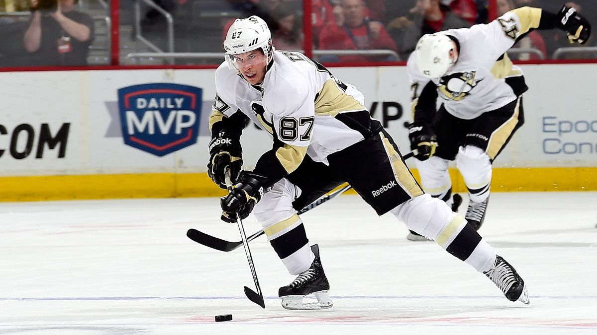 Sidney Crosby catches teammate's flying stick Sports Illustrated