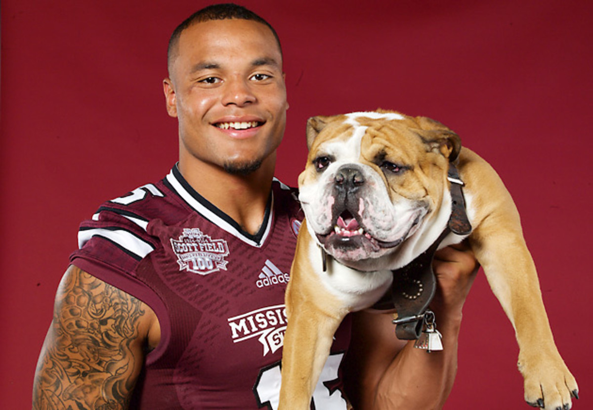 dak-prescott-missisippi-state-bulldogs-football-dog.jpg