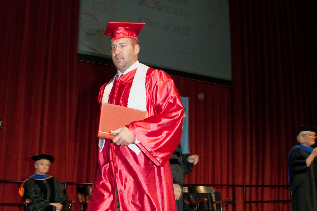 2012-Ben-Roethlisberger-graduation.jpg