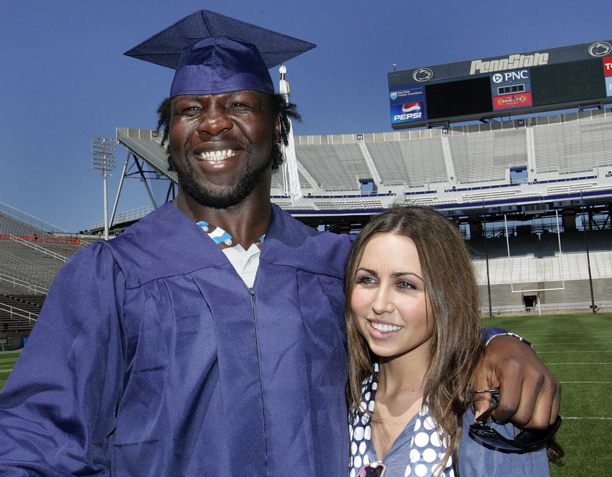 2006-Tamba-Hali-graduation.jpg