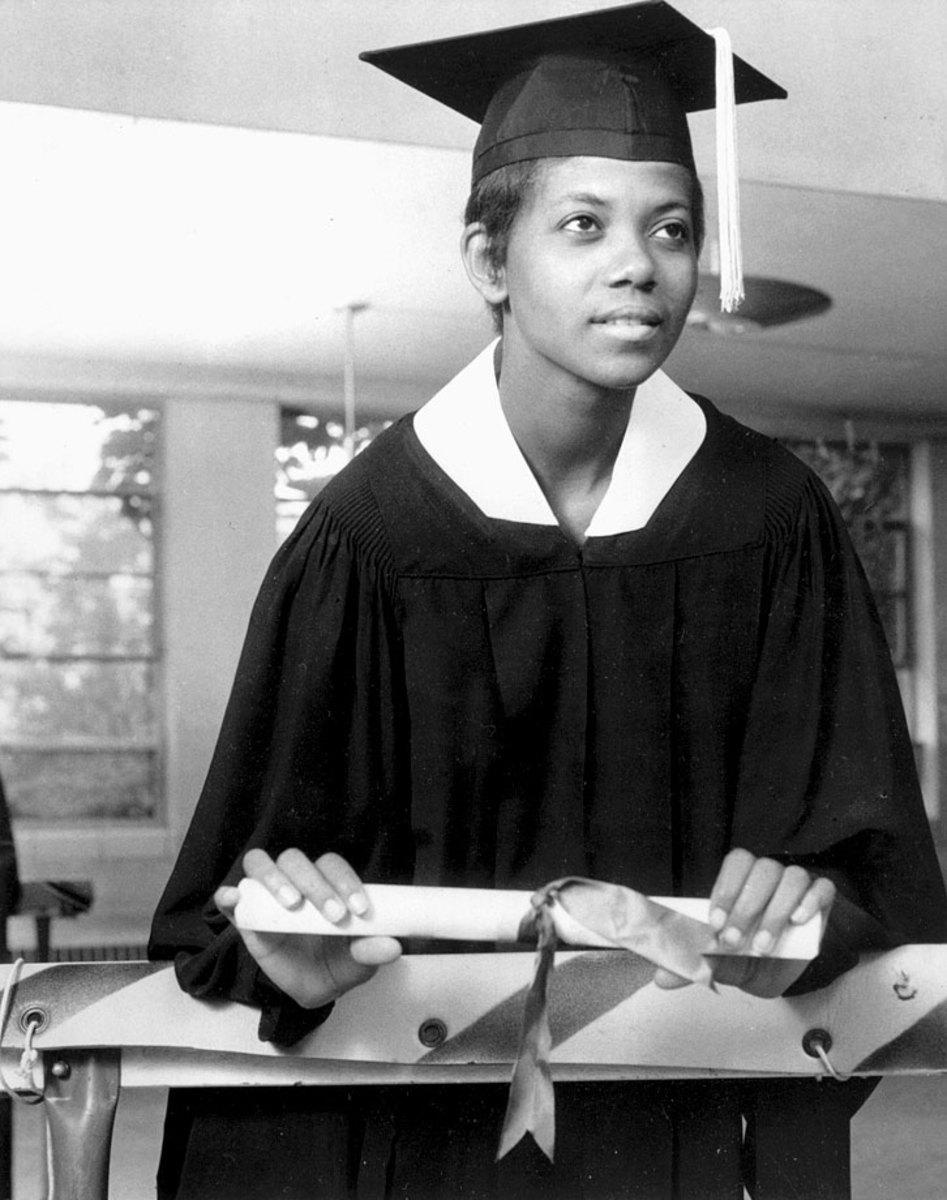 1963-Wilma-Rudolph-graduation.jpg